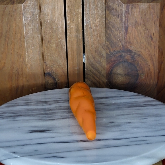 Orange Ceramic Carrot Decor - Picture 6 of 9
